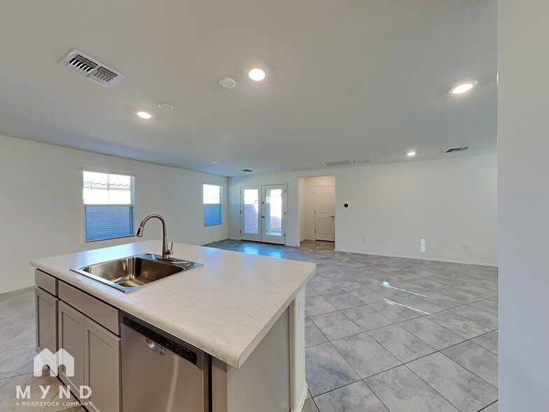 Building Photo - 7829 S New Strike Way