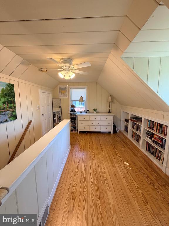 Building Photo - 2916 Meadow Ln