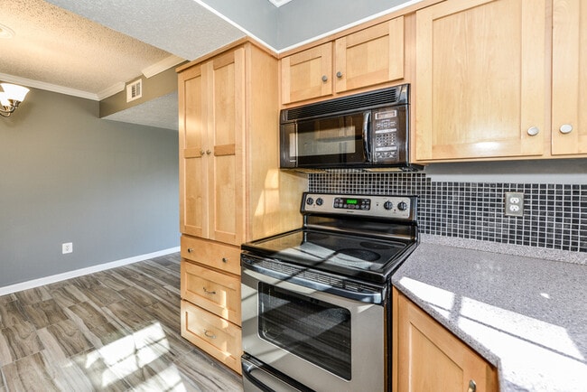 Building Photo - 9330 Caspian Way