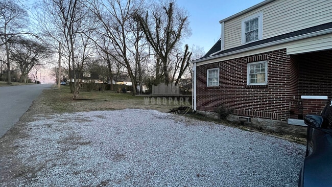 Building Photo - 1341 Meridian St