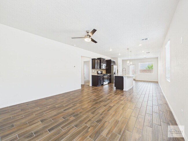 Building Photo - 4207 Via De Ventura