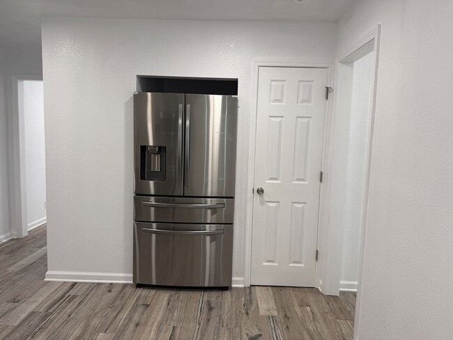 Building Photo - 2711 E 31st St