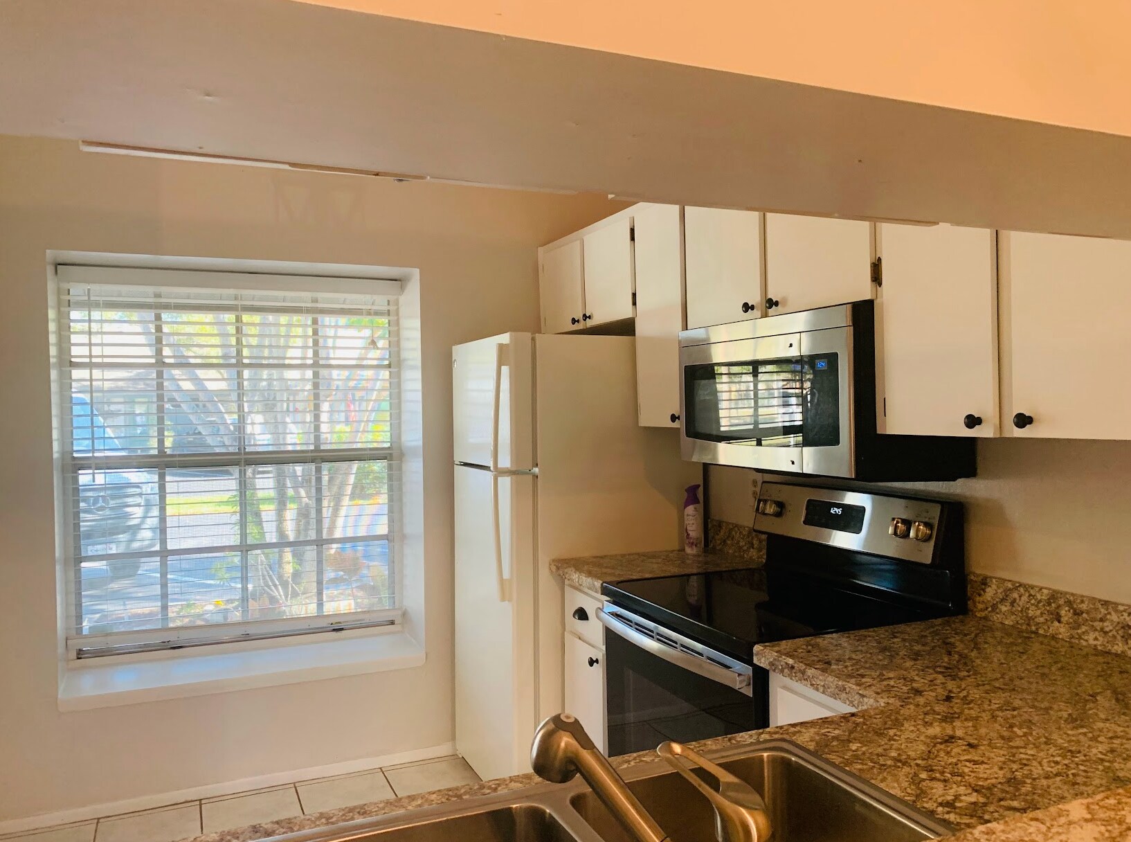 Kitchen Window - 566 Capistrano Ct
