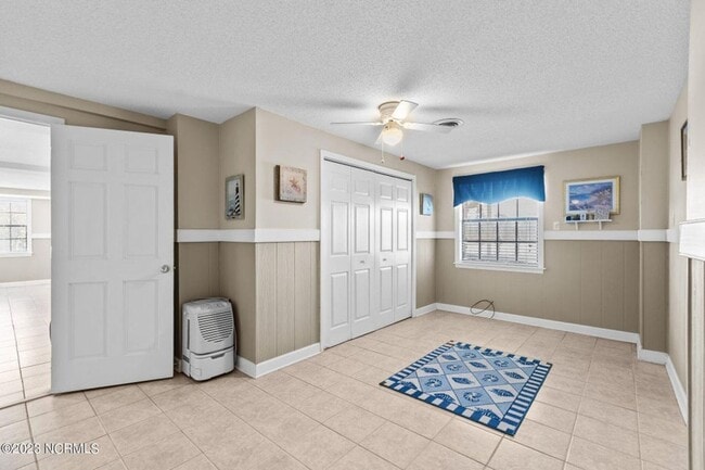 Building Photo - Waterfront 3 bedroom 2 bath