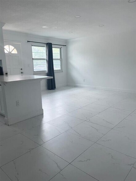 Building Photo - 3265 Griffin Rd
