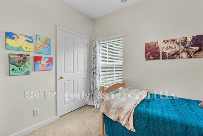 Building Photo - 121 Tappan Zee Dr