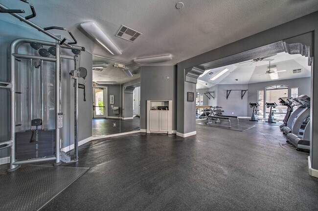 Building Photo - 15095 N Thompson Peak Pkwy