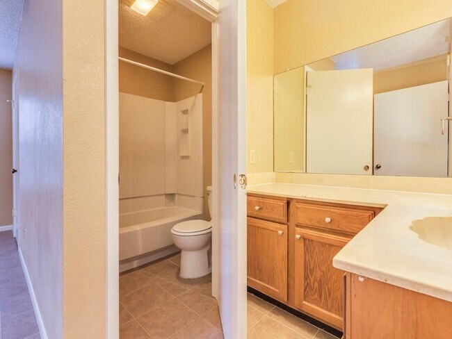 Building Photo - 9204 Sedgemoor Trail