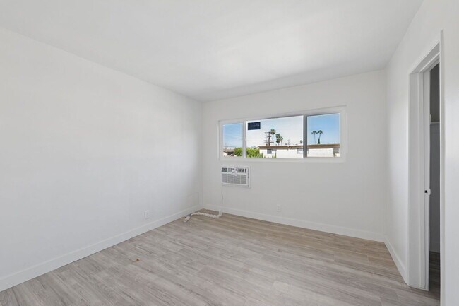 Building Photo - 6828 Fulton Ave