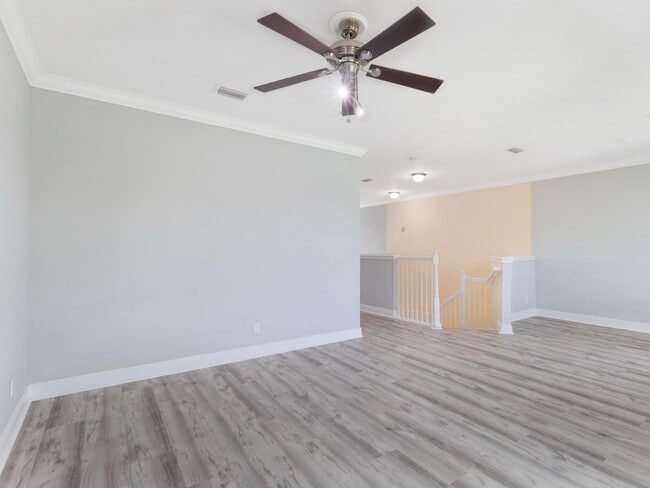 Building Photo - 3028 Waterside Cir