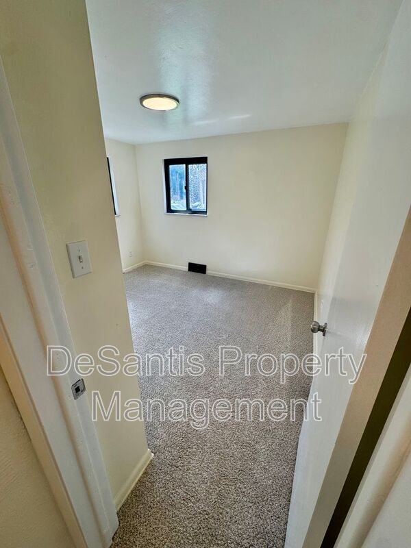 Building Photo - 229-231 Marylea Avenue