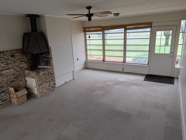 Building Photo - 9314 IL-23