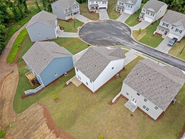 Building Photo - 283 White Cedar Dr