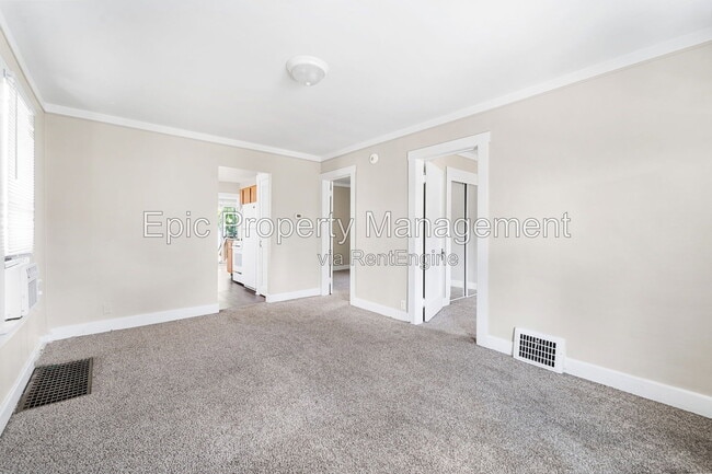 Building Photo - 2304 Cora St