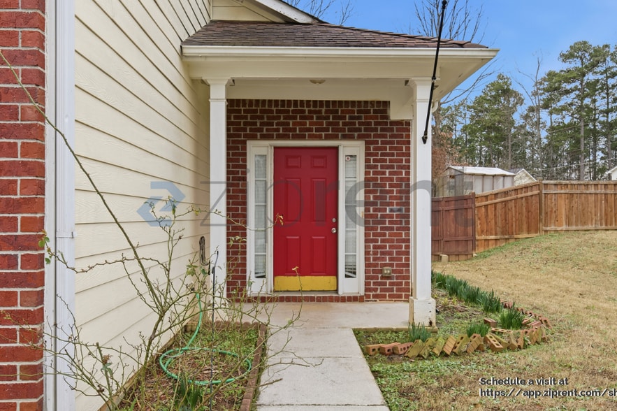 Building Photo - 2236 Raven Cir