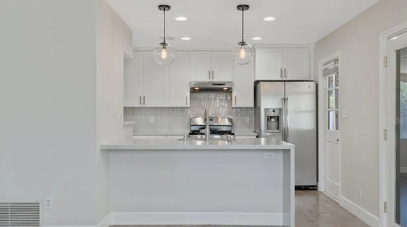 Building Photo - 22922 Cantlay St