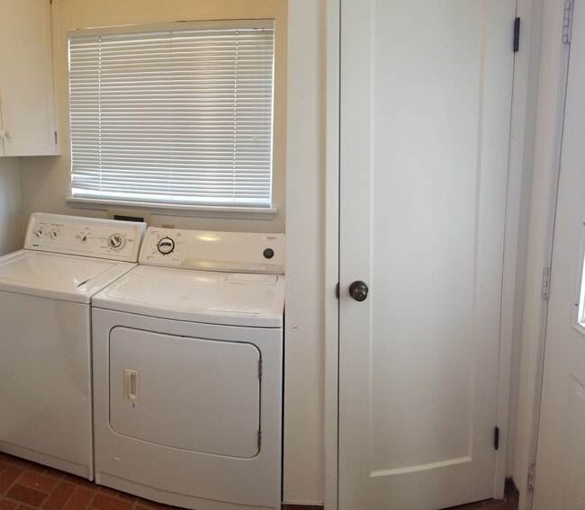 Building Photo - 3 Homes on 1 Lot! 7 Bedroom 4 bath home close to POLY off of Grand Avenue Entrance!!!!