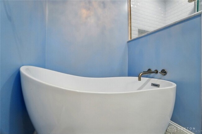 Building Photo - 2139 Pacer Trail