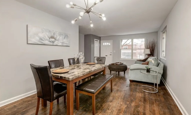 Building Photo - 726 Crittenden St NE