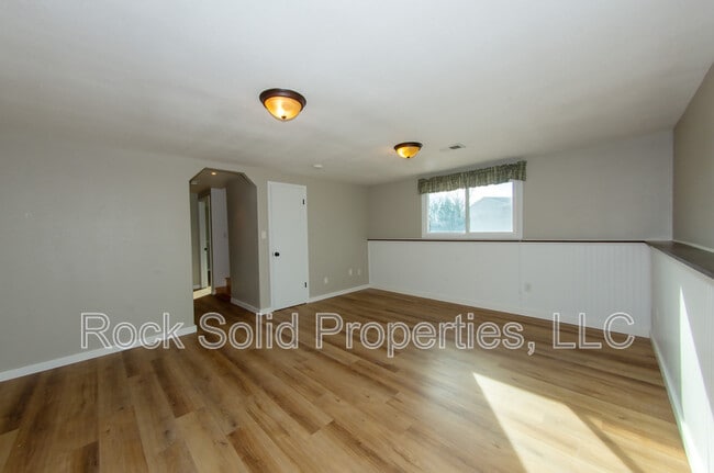 Building Photo - 4405 Ocean Ave