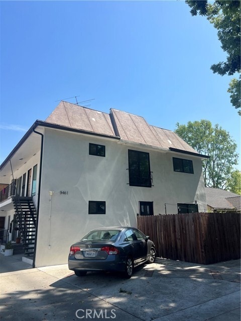 Building Photo - 3461 Perlita Ave