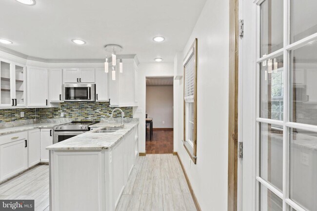 Building Photo - 3502 Buena Vista Ave