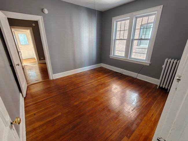 Building Photo - 42 Groton St