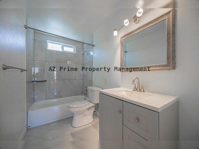 Building Photo - 3629 E Blanche Dr