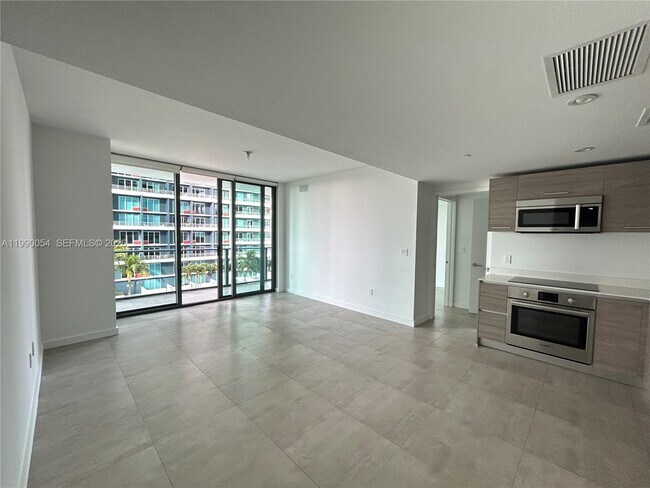 Building Photo - 1300 S Miami Ave