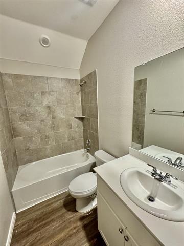 Building Photo - 2920 Colorado Dr
