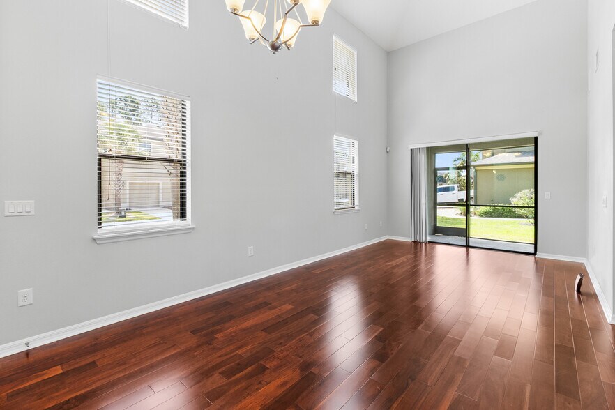 Building Photo - 5129 Bay Isle Cir