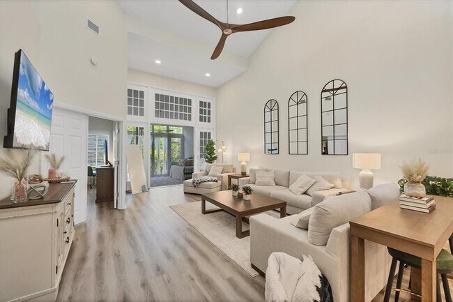 Building Photo - 1719 Starling Dr