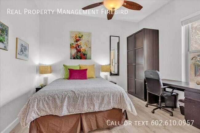 Building Photo - 4921 S Vista Pl