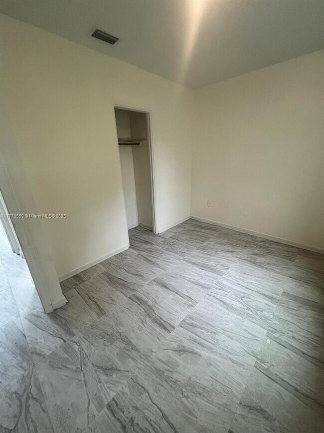 Building Photo - 10470 SW 172nd St
