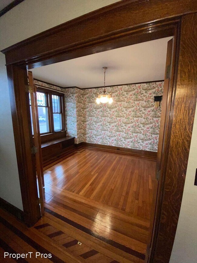 Building Photo - 4 br, 3 bath House - 802 West Franklin Street