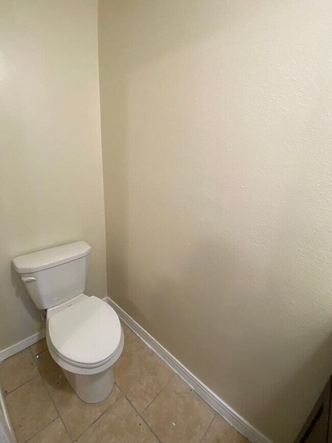 Building Photo - 3023 Toulon Dr