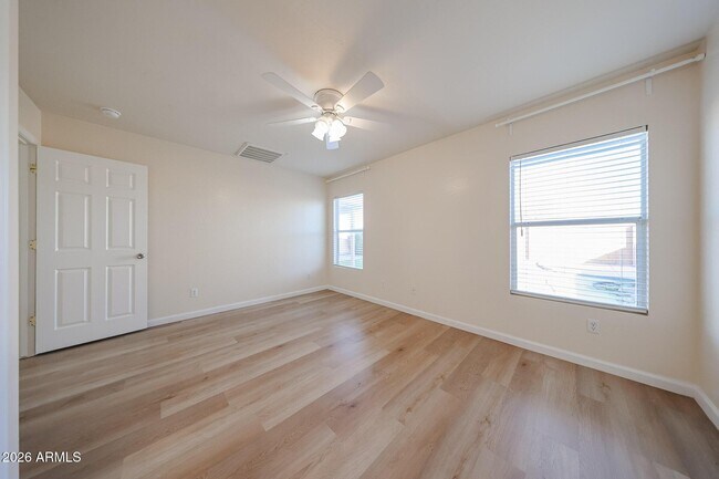 Building Photo - 1605 S 227th Ave