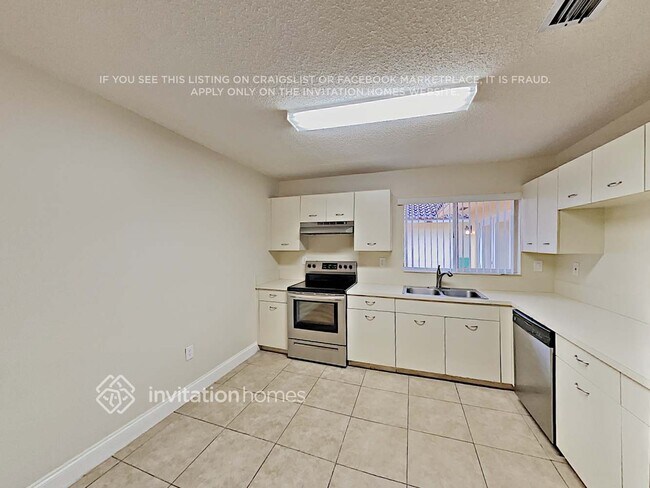 Building Photo - 11313 SW 74th St