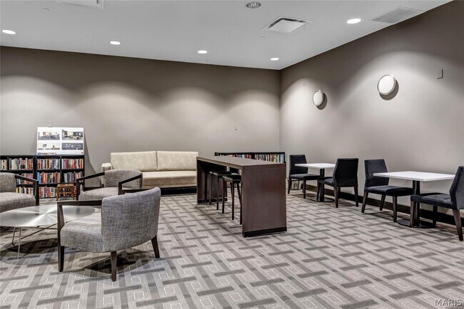 Building Photo - 8025 Maryland Ave