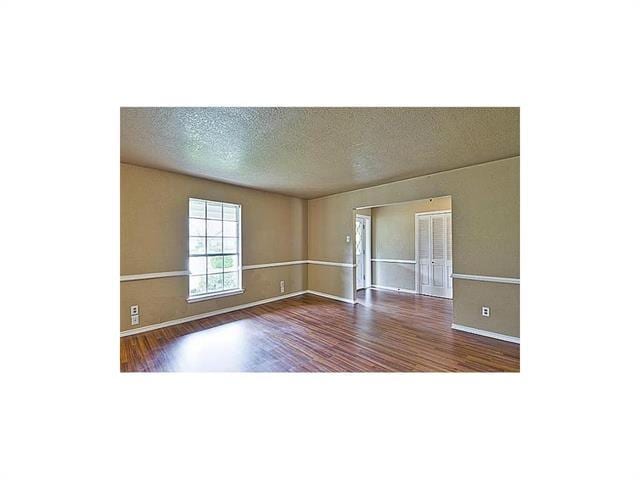 Building Photo - 14406 Tanglewood Dr