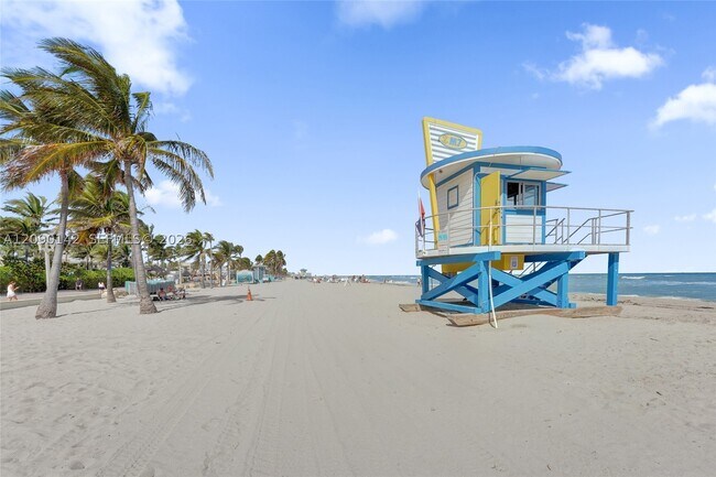 Building Photo - 1600 S Ocean Dr