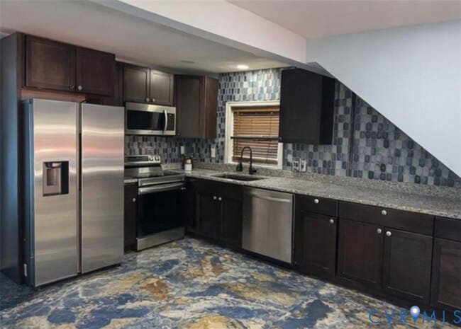 Building Photo - 12305 Cedar Ln