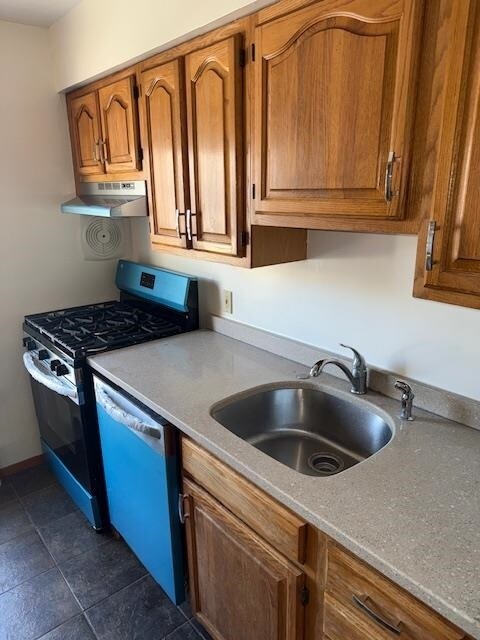 Building Photo - 1624 Valley St