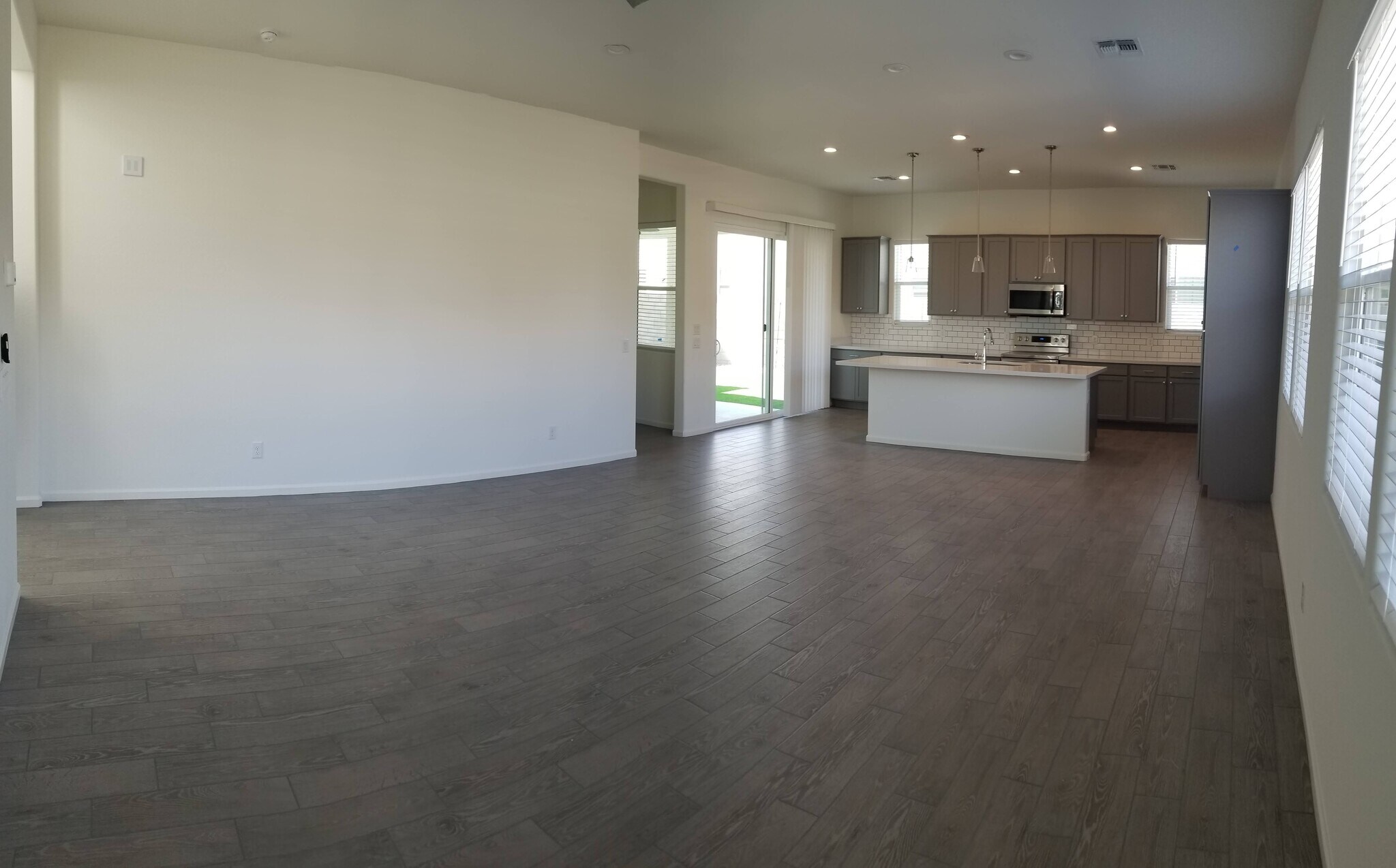 Building Photo - 15756 W Polk St