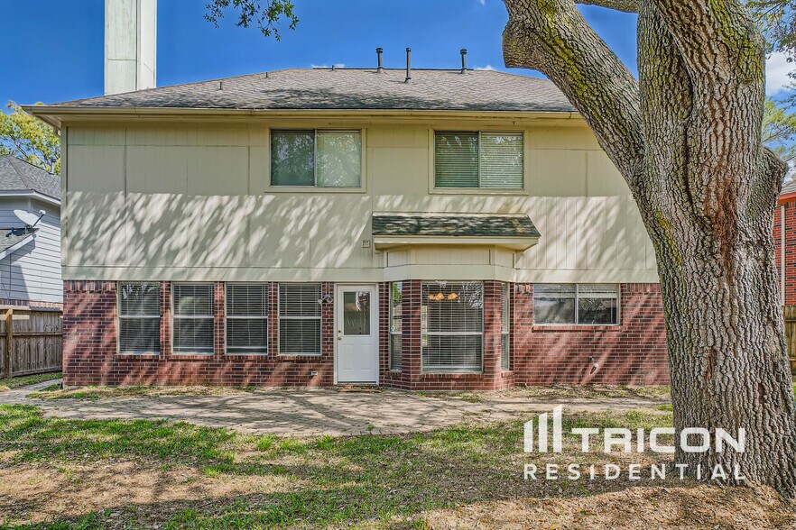 Building Photo - 5911 Klamath Falls Ct