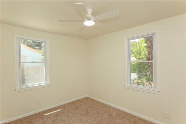 Building Photo - Cozy 2-Bedroom with Modern Upgrades