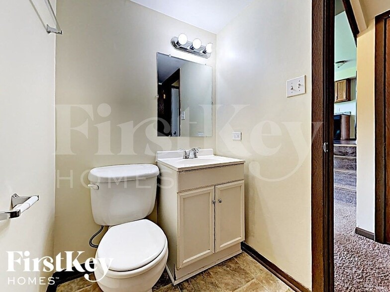 Building Photo - 6048 White Birch Ln