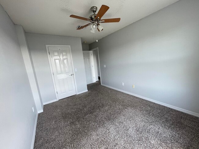 Building Photo - 9712 Seafarer's Way