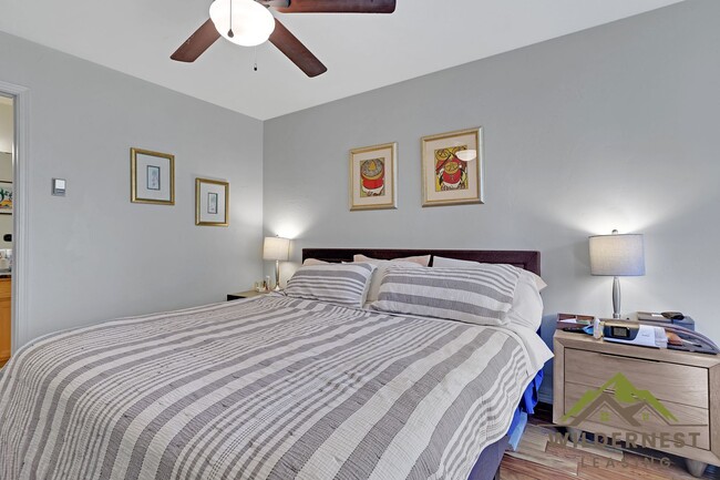 Building Photo - WINTER RENTAL, Utilities included- Gorgeous Townhome with Garage