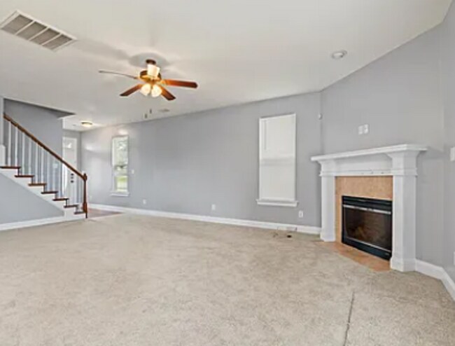 Building Photo - 632 Dunrobin Ln
